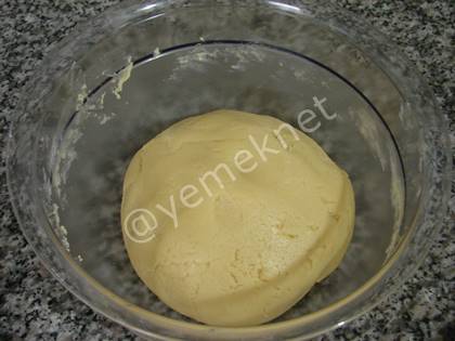 Linzer Kurabiye (Marmelatlı Kurabiye)